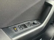 Volkswagen T-Roc 1.0 TSI Style | Navi | Clima | Adaptive Cruise | LM Velgen | Apple Carplay | Android Auto