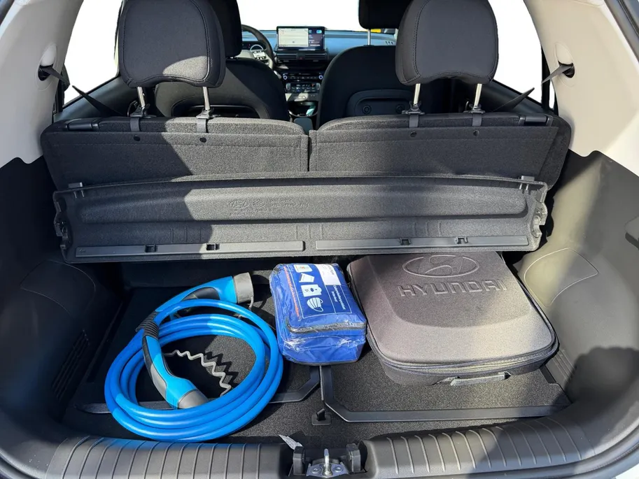 Hyundai Inster Evolve 49 kWh | Demo | Warmtepomp | 360 graden camera | Keyless entry | Dodehoek detectie |