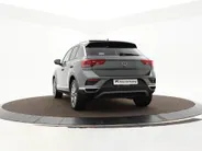 Volkswagen T-Roc 1.5 TSI 150pk DSG Sport · Panoramadak · Camera · Stoelverwarming · Elek. Achterklep · ACC · Dodehoeksensor ·