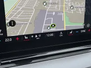 Škoda Octavia Combi 1.4 TSI iV PHEV 204pk DSG Business Edition Plus · Trekhaak · Head-Up Display · Stuur- & Stoelverwarming · Keyless · Apple/Android Car Play · Elek. Bestuurdersstoel + Geheugen ·