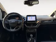 Ford Fiesta 1.0 EcoBoost Titanium | 1e Eigenaar | NL-Auto | Trekhaak | Climate Control | Parkeersensoren | Cruise Control | Lichtmetalen velgen |