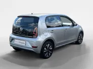 Volkswagen up! 1.0 | Camera | Parkeersensoren | Climate Control | Cruise Control | DAB | Stuurbediening | Bluetooth | Goed Onderhouden