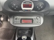 Renault Twingo 1.2 16V Dynamique | Climate Control | Cruise Control | 1e Eigenaar | NAP | Bluetooth | 53.900KM!!! | 12 Maanden BOVAG Garantie