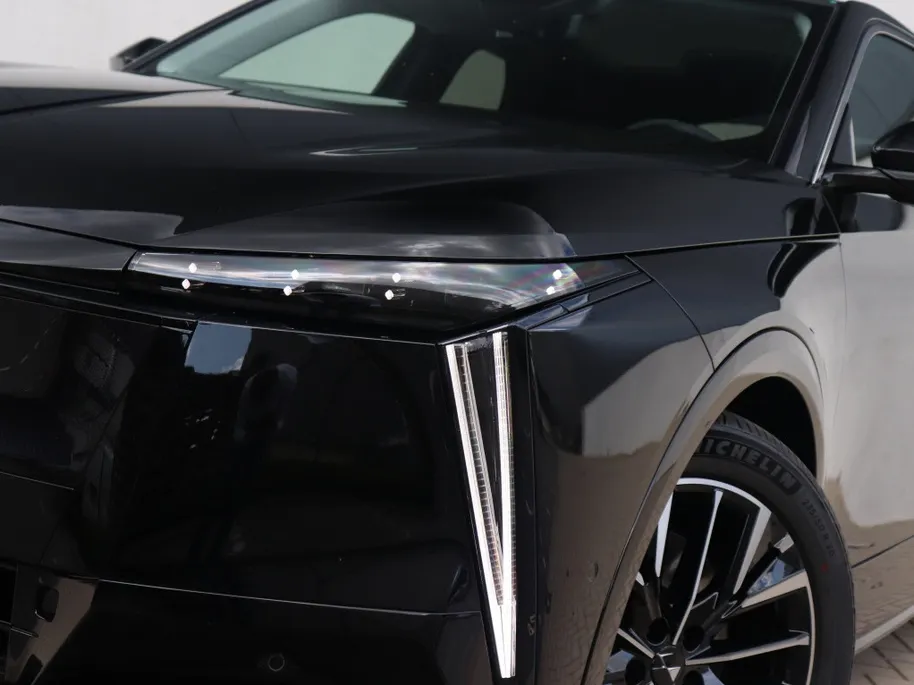 DS No 8 No 8 Pallas Black Edition 74 kWh | Pack Tech | 20'