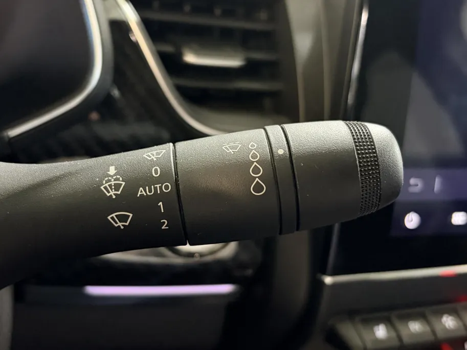 Renault Arkana 145PK E-Tech Hybrid R.S. Line Automaat | 9,3' Navi | Camera | Parkeersensoren | Climate Control | Adaptive Cruise Control | Stoelverwarming | Lichtmetalen Velgen | Apple CarPlay/Android Auto |
