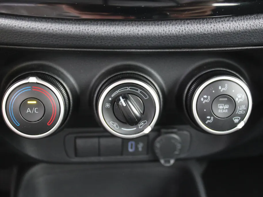 Toyota Aygo X 1.0 VVT-i MT Play | All season 17' | Apple carplay/Android auto | Cruise | Airco | Camera |