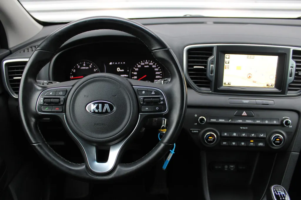 Kia Sportage 1.6 GDI First Edition | 17' LM | Navi | Airco | Cruise | Camera | PDC | Trekhaak |
