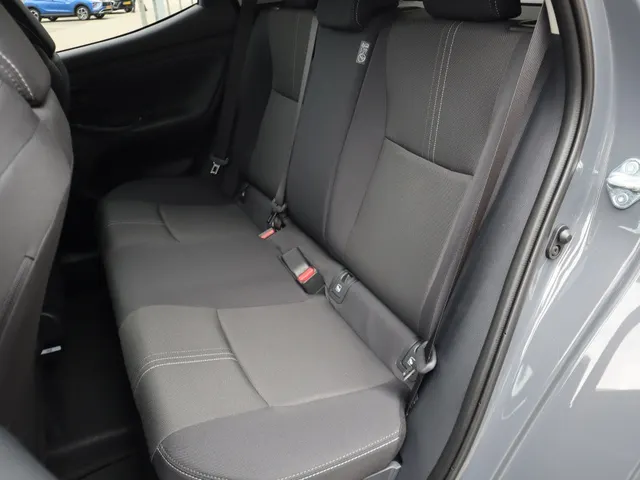 Toyota Yaris 1.5 Hybrid 115 Dynamic | V+A Parkeersensoren | Stoel & Stuur Ver