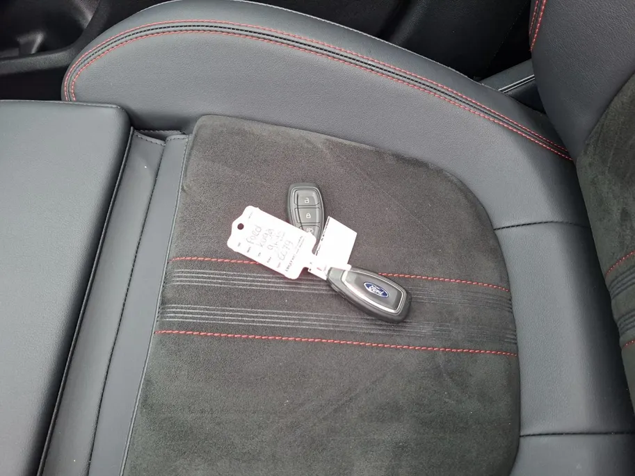 Ford Kuga 2.5 PHEV ST-Line X | Winterpack | Trekhaak | Kantel / schuifdak | Technology pack | Driver assistance pack