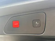 Peugeot 3008 1.6 HYbrid 225 GT | Adapt. Cruise Control | Elektr. verstelbare bestuurdersstoel | Achteruitrijcamera | Dodehoek Detectie | Elektr. achterklep |