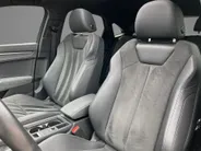 Audi Q3 Sportback 45 TFSI quattro 230pk S Edition · Panoramadak · Trekhaak · Apple/Android Car Play · Camera · Stoelverwarming · Adaptive Cruise Control ·