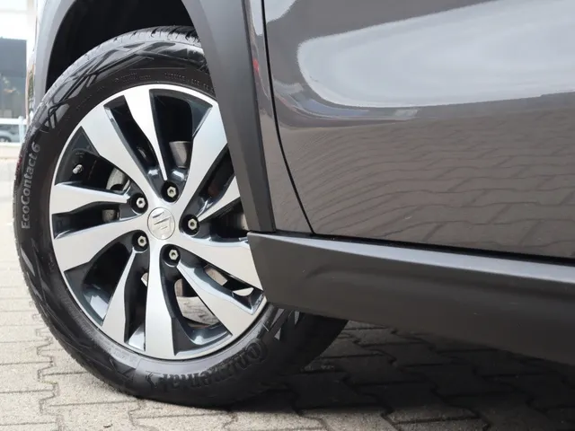 Suzuki S-Cross 1.4 BoosterJet Style Hybrid AdaptiveCruise | Carplay | 360 camera