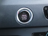 Kia Niro 1.6 GDi Hybrid DynamicPlusLine | Stuur-/stoelverwarming | Camera | Leer | Navi | Clima | Cruise adapt. | Keyless | 16' LM |