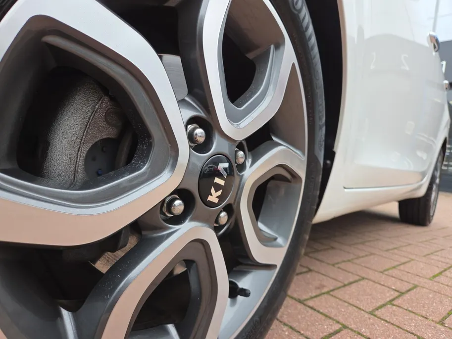Kia Picanto 1.0 DPi DynamicPlusLine Automaat | Dealer onderhouden | 1e Eigenaar | Lage KM Stand | Cruise Control | Camera | Carplay & Android | Navi | LM Velgen 15' | Fabrieksgarantie | NAP