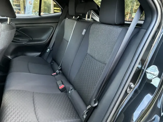 Toyota Yaris Cross 1.5 Hybr 115 Dynamic | stuur/stoelverwarm. | pdc v/a |