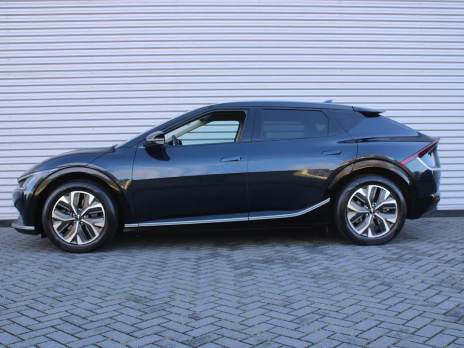 Kia EV6 Plus 77.4 kWh | Stuur-/stoelverwarming + ventilatie | Elektr. stoelverstelling + achterklep | Leer | Warmtepomp | 19' LM | Camera | LED |