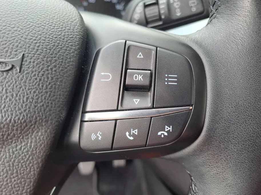 Ford Focus Wagon 1.0 EcoBoost Active Business | Navi | PDC | Cruise | Trekhaak | ECC | Stoel, Stuur, Voorruit verwarming