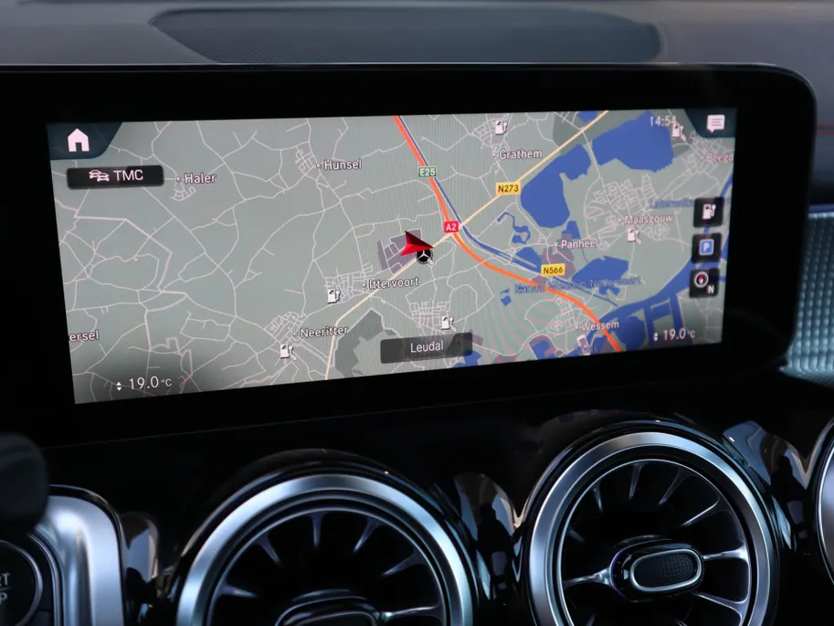 Mercedes-Benz EQB 300 4MATIC AMG Line 7p. 67 kWh