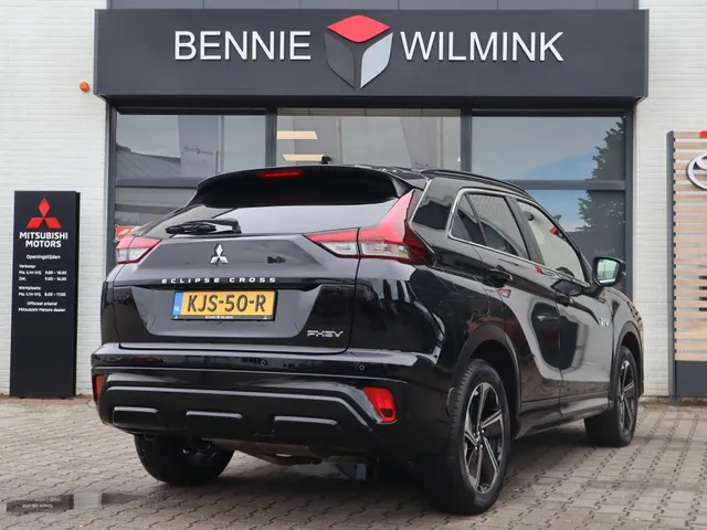 Mitsubishi Eclipse Cross 2.4 PHEV Executive AdaptiveCruise | Apple/AndroidAuto | AllSeaso