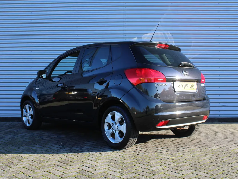 Kia Venga 1.6 CVVT 20th Anniversary | Airco | Navi | Cruise | Camera | 16' LM | All season banden | Dealeronderhouden |