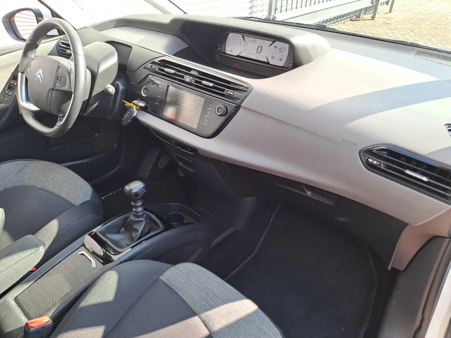 Citroën Grand C4 Spacetourer 7 Persoons 1.2 PureTech | Climate | Cruise | 3e zitrij | Bluetooth | Keyless start | Panoramische voorruit | 7 - ZITTER | 7 - PERSONEN
