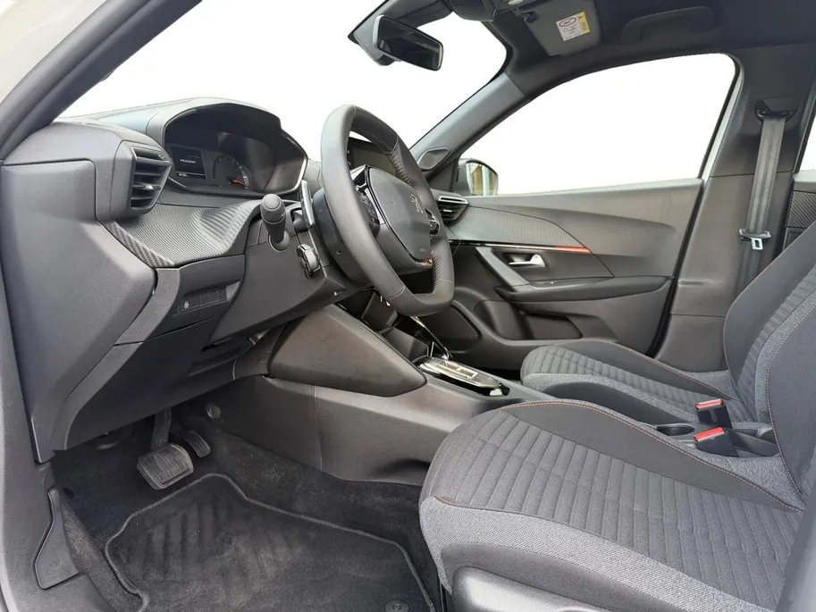 Peugeot 2008 1.2 PureTech Active Pack | 360 Camera | Apple Carplay | Android Auto | Navigatie |