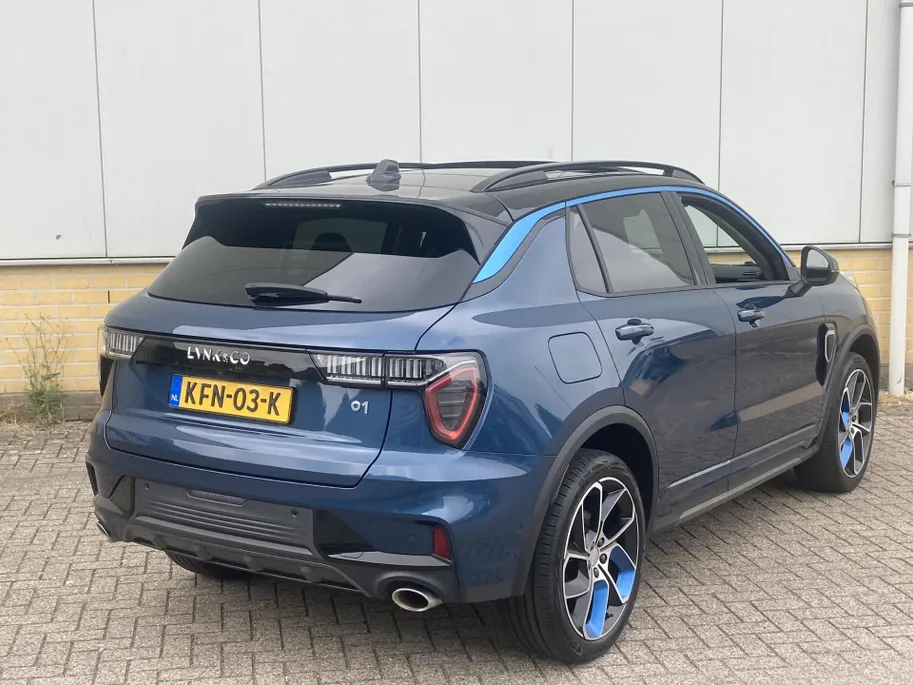Lynk & Co 01 1.5 PHEV 261PK 1800KG Trekgewicht- Panorama Dak