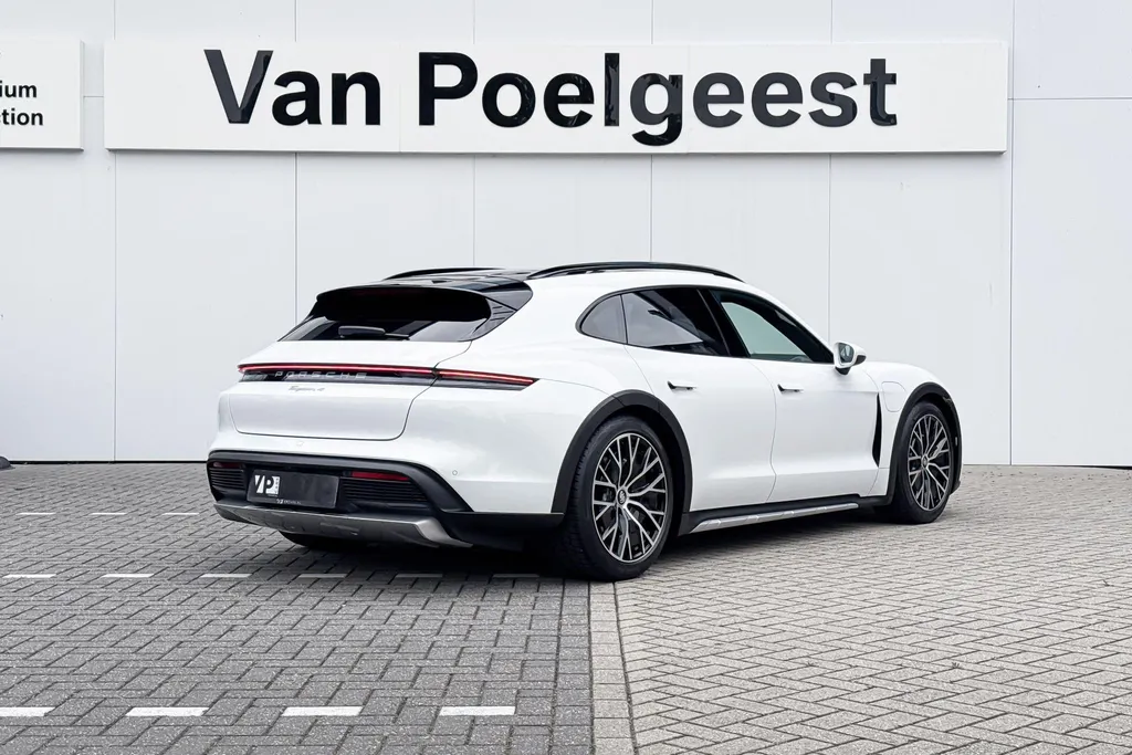 Porsche Taycan Cross Turismo 4 93 kWh