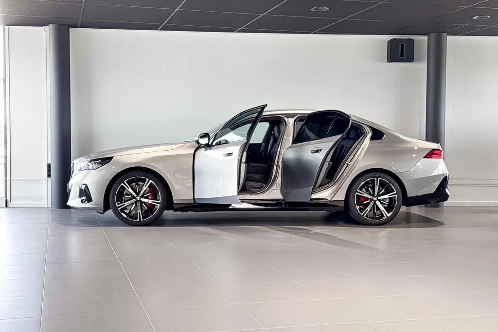 BMW 5 Serie Sedan 520i
