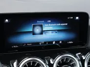 Mercedes-Benz EQA 250 Business Solution Luxury 67 kWh l Stoelverwarming l Achteruitrij camera l Ambiente lichtpakket l Memory