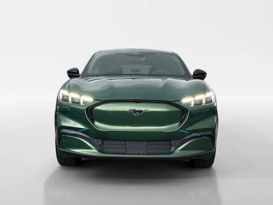 Ford Mustang Mach-E Extended Premium RWD 88 kWh | Op Voorraad | Snel Rijden | Financiering vanaf 2,99% Rente | Actiekorting tot €5000,- | 602 KM Rijbereik WLTP |