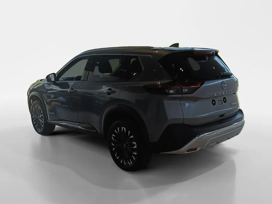 Nissan X-Trail 1.5 e-Power Tekna Plus | Naviagtie| 360grd camera| Pdc voor en achter| Climate controle 3 zones| Stoel-, stuur- en voorruit verwarming| Lederen bekleding| 19inch Wielen| Stoel geheugen|