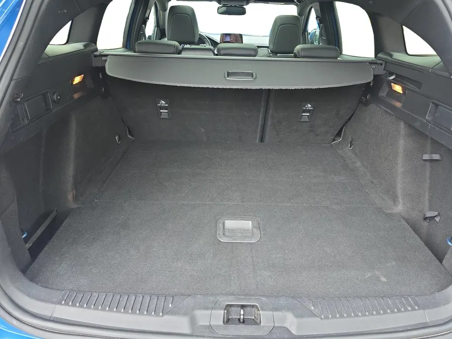 Ford Focus Wagon 2.3 EcoBoost ST-3 | Performance Pack | Panoramadak | Trekhaak | Winter Pack | Achteruitrijcamera | Adapt. Cruise Control | 12 maanden garantie! |