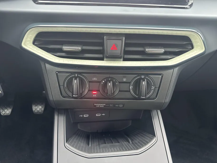 SEAT Ibiza Style 1.0 EcoTSI 70 kW / 95 PK Hatchback 5 deurs 5 versn. handbak | Metallic Lak | Inruilpremie 3000,-