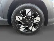 Hyundai Kona 1.6 GDI HEV Premium Sky | Schuif-/kantel dak | Navigatie | Apple Carplay/ Android Auto | Stoelventilatie | Stuur/ Stoelverwarming |