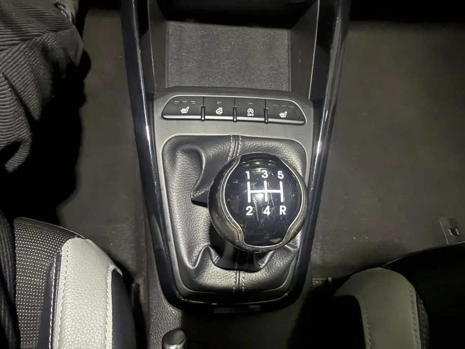Kia Stonic 1.2 MPi 84pk ComfortPlusLine Navigator I Trekhaak
