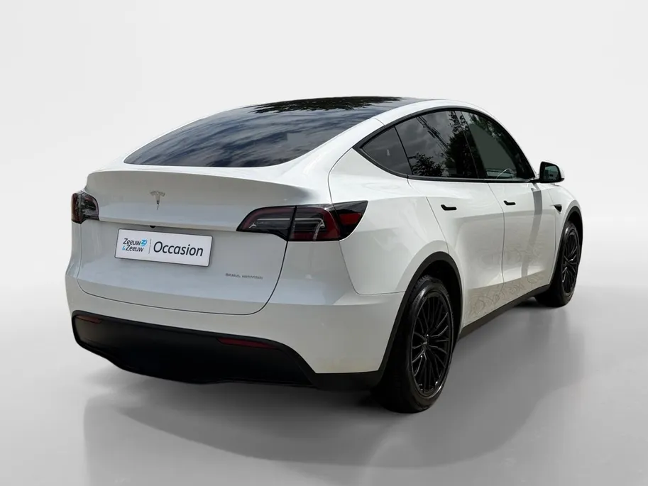 Tesla Model Y 351PK Long Range AWD 75 kWh Automaat | 1e eigenaar | Panoramadak | Basic Autopilot | 360 Camera | Stoelverwarming | Leder | Elektrische Achterklep | Elektrische Stoelen | Full LED |
