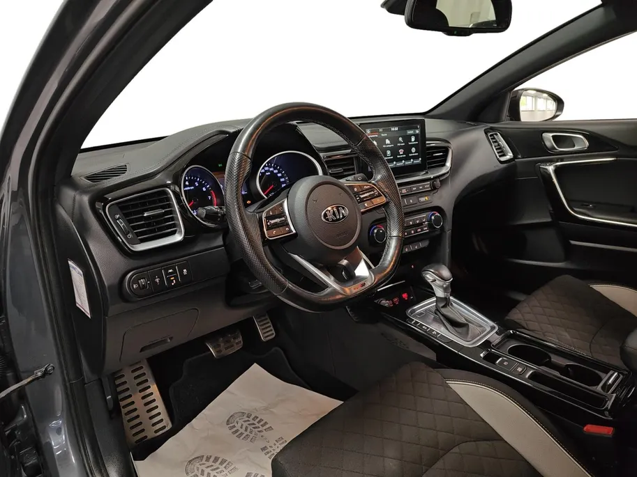 Kia ProCeed 1.4 T-GDI GT-Line | Panoramadak | Navigatie | Camera | JBL Audio | Adaptieve Cruise Control