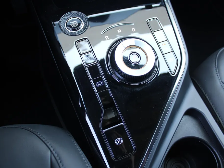 Kia Niro 1.6 GDi Hybrid DynamicLine | Camera | Cruise adapt. | Clima | 16' LM | Navi | Keyless |