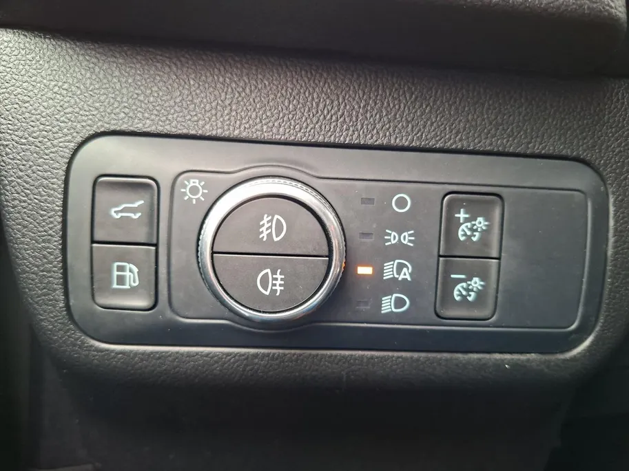 Ford Kuga 2.5 PHEV ST-Line | Winterpack | Driver Assistancepack | Technologypack | Adaptive Cruisecontrol | Camera v+a | Dodehoekdetectie | Head-up Display | El. Achterklep | Full LED