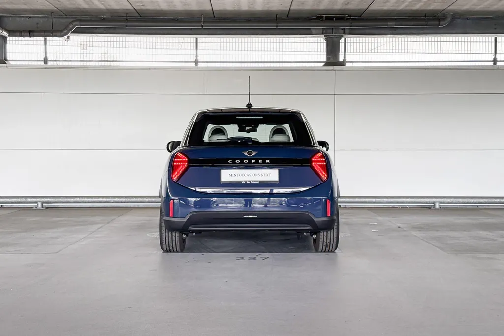 MINI Cooper 5-deurs Cooper C John Cooper Works S