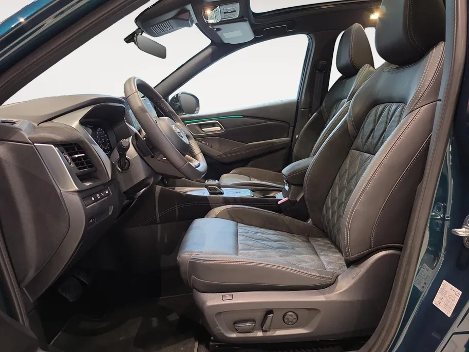 Nissan QASHQAI 1.3 MHEV Xtronic Tekna Plus | Full option! | Head-up display | Stoelmassage | Panorama dak | Elektrische achterklep | Elektrische stoelbediening
