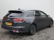 Kia Ceed Sportswagon Sw 1.5 T-GDi 140pk GT-PlusLine | Uniek! | Schuif/Kanteldak | Stoel/Stuurwielverwarming | JBL | Memory |