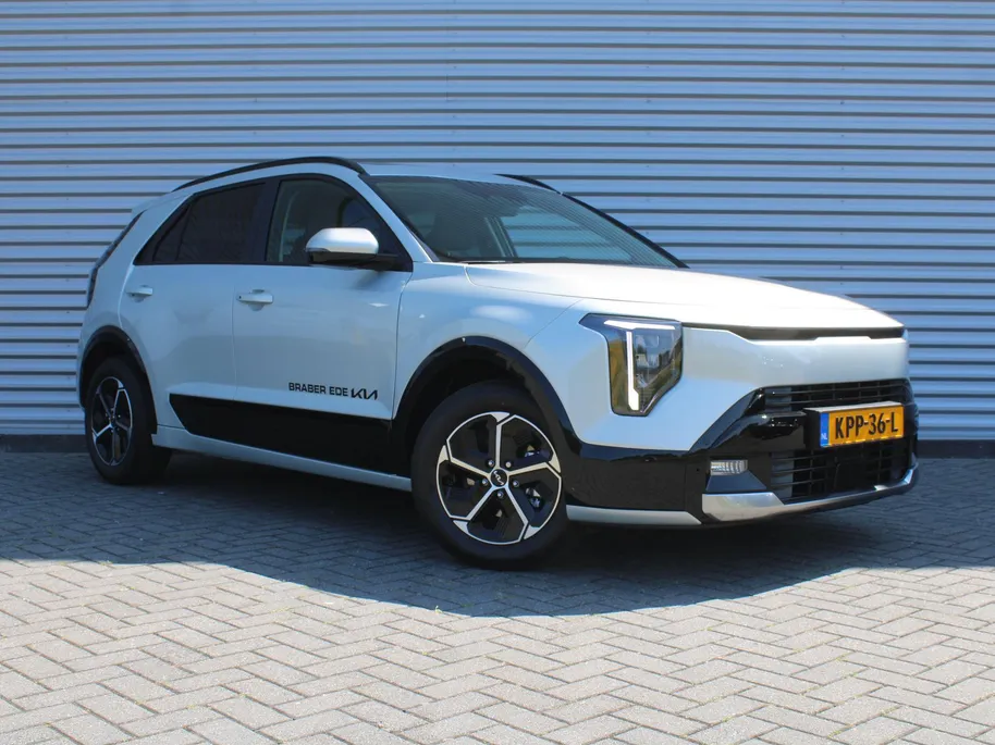 Kia Niro 1.6 GDi Hybrid DynamicPlusLine | Stuur-/stoelverwarming | Schuifdak | Elek. stoelverstelling + achterklep | Dodehoekdetectie | Camera | Telefoonlader | HK audio | LED |