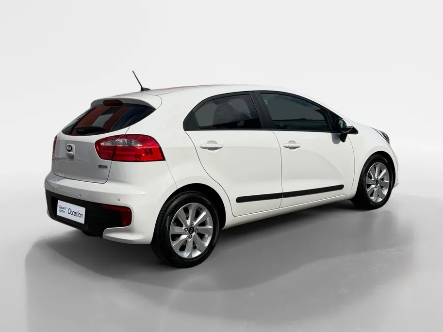 Kia Rio 1.2 CVVT ExecutiveLine Navigatie| Stoel verwarming| Camera| Lichtmetalen velgen| donker getint glas| Climate Control