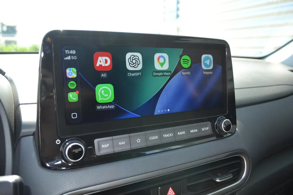 Hyundai Kona 1.6 GDI HEV FASHION|TREKHAAK|NAVI|CARPLAY|HEA