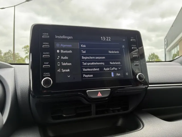 Toyota Yaris 1.5 Hyb. Executive | PDC v/a | Stoelverwarm. | Blindspot |