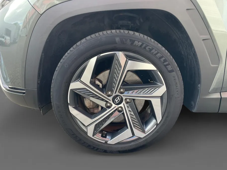 Hyundai Tucson 1.6 T-GDI PHEV Comfort Smart 4WD |Navigatie| Achteruitrijcamera| Parkeersensoren v+a| Stoel/Stuurverwarming| Elektrische achterklep| Trekhaak|