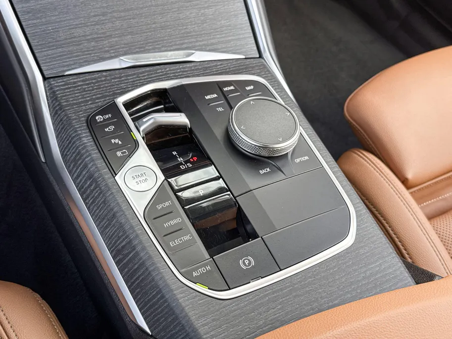 BMW 3 Serie Touring 330e xDrive