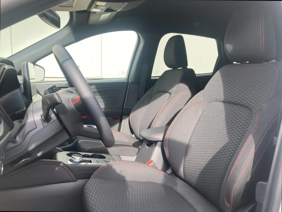 Ford Kuga 2.5 PHEV ST-Line 243 pk 360 graden camera - Elektisch wegklapbare trekhaak - Winter Pack - BLISS